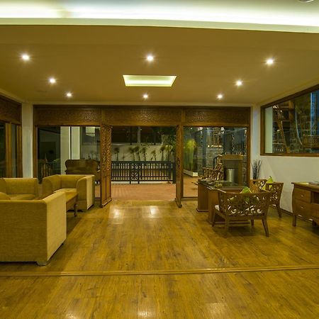 Olive Golden Ridge Resort Chinnakanal エクステリア 写真