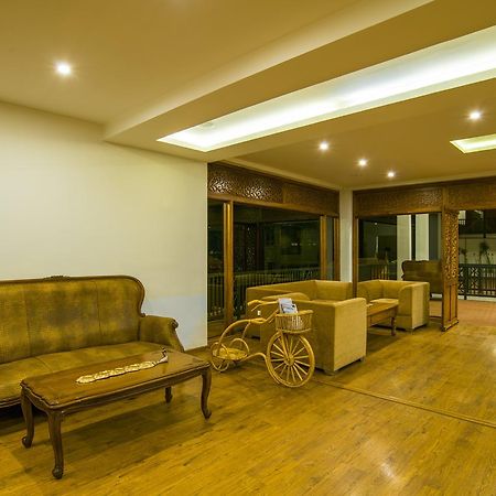 Olive Golden Ridge Resort Chinnakanal エクステリア 写真