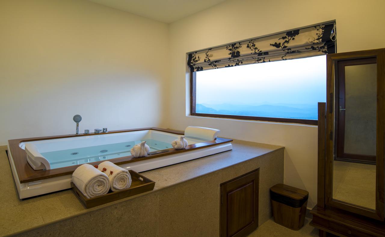 Olive Golden Ridge Resort Chinnakanal エクステリア 写真